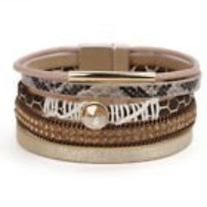 NWT Boho Animal Print Leather Wrap Bracelet